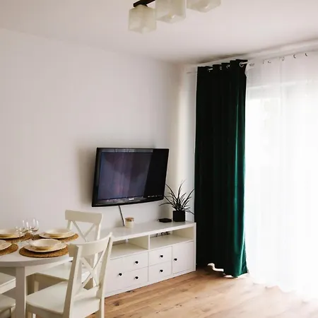 Wierzbno Apartment *